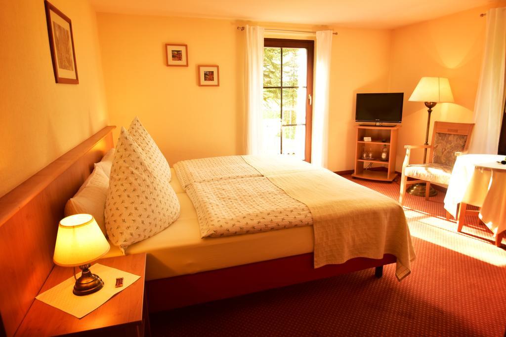 Landhotel Zur Guten Einkehr Grubschütz Exterior foto